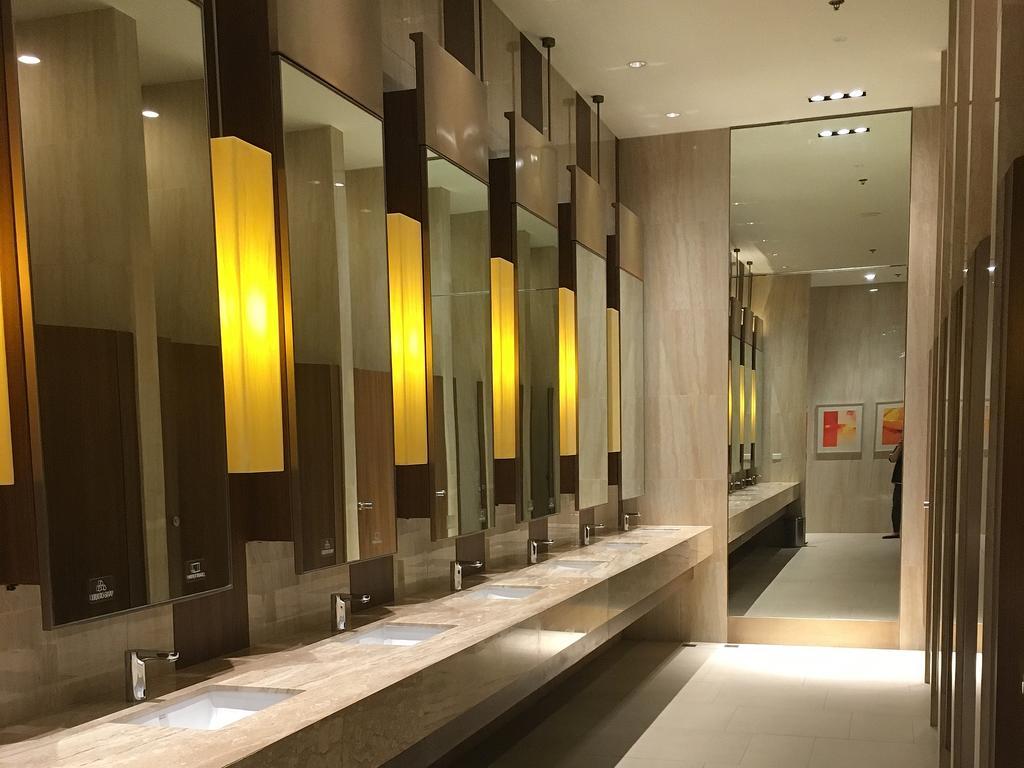 Shang Luxury Suites Mandaluyong Exterior foto