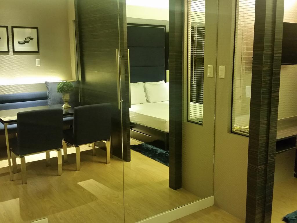 Shang Luxury Suites Mandaluyong Habitación foto