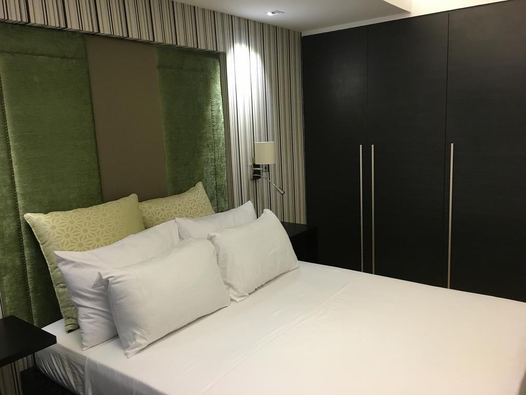 Shang Luxury Suites Mandaluyong Habitación foto